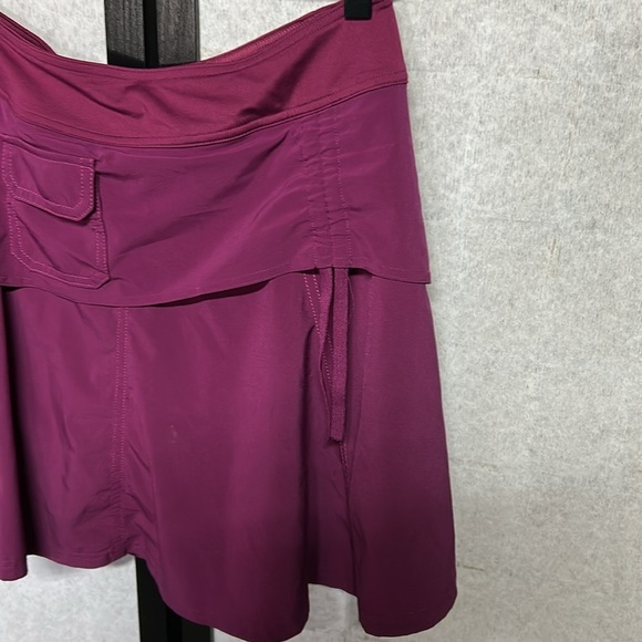 Athleta Wherever Skirt Skort Size 2 Purple Magenta Stretch Tiered Built In Short - Picture 4 of 6